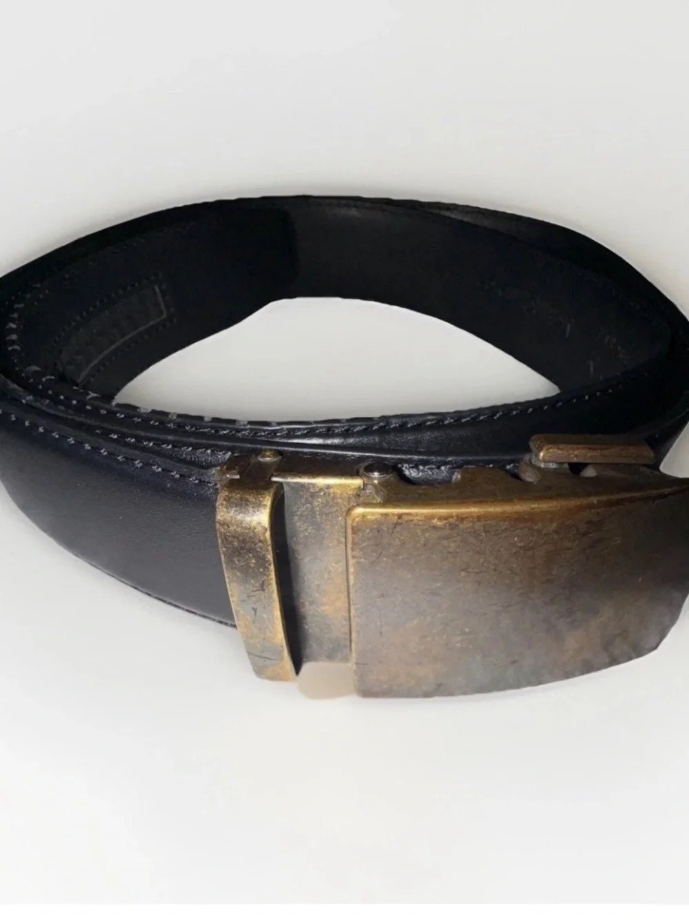 Anson Ratcheting Black Leather No Holes Belt & Buckle w/ Antique Brass 50”x1.25”
